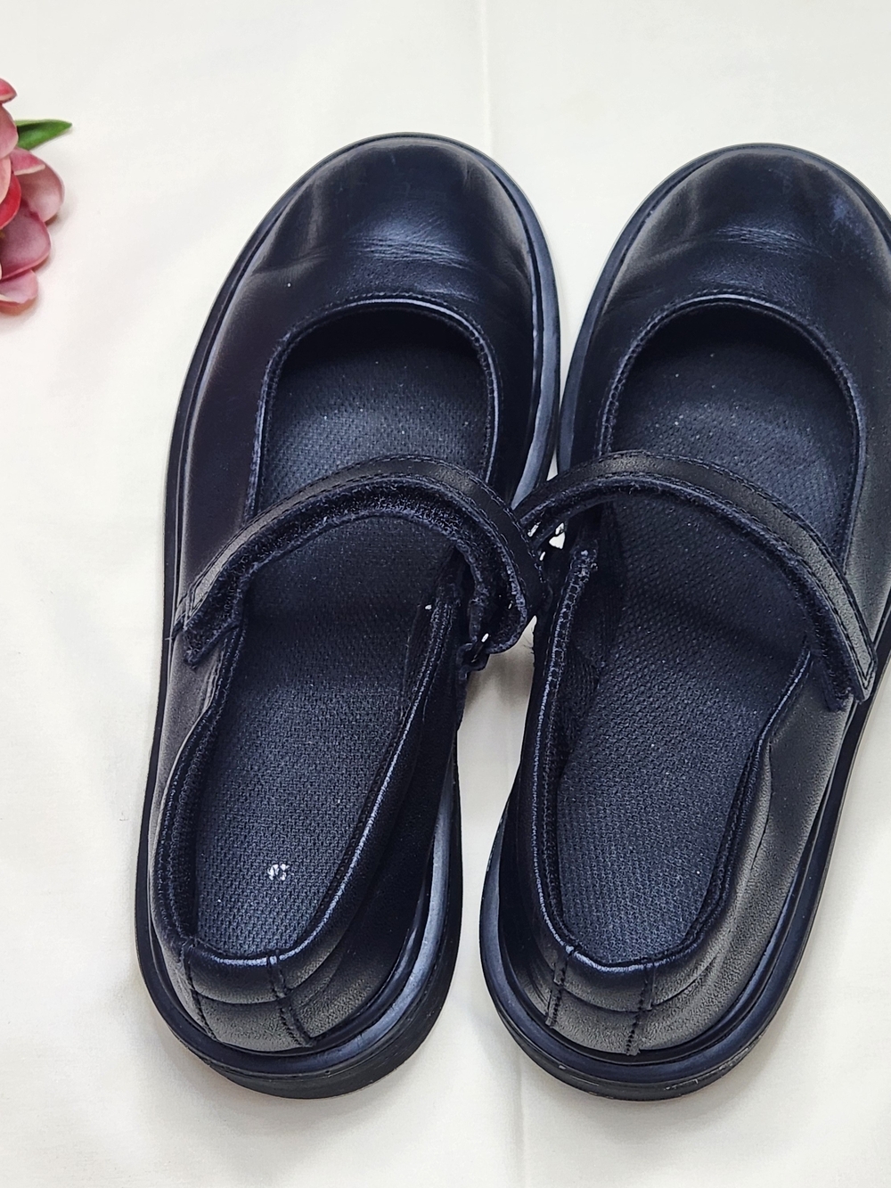 Dr. Martens Maccy Mary Jane
Shoes Black Leather Girls /
Youth Size US 3